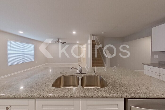 Building Photo - 4690 Malay Cir
