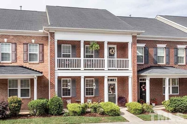Primary Photo - Charming 3BD, 2.5BA Raleigh Townhouse with...