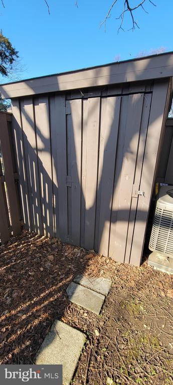 Building Photo - 138 Big Chimney Branch