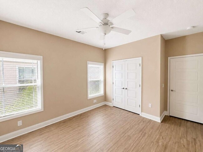 Building Photo - 152 The Villas Wy