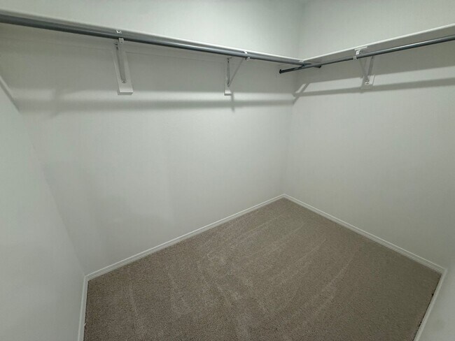 Building Photo - 1028 Raven Walk Dr