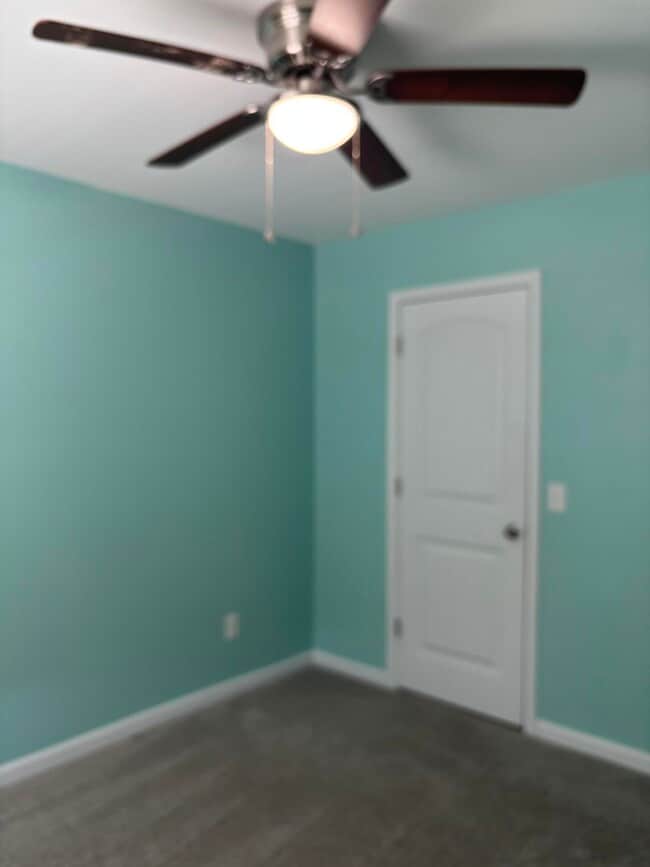 Building Photo - 335 Niblick Dr