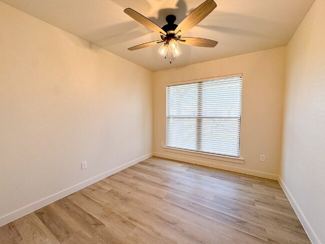 Building Photo - Brand-New Home in Escondido Crossing!