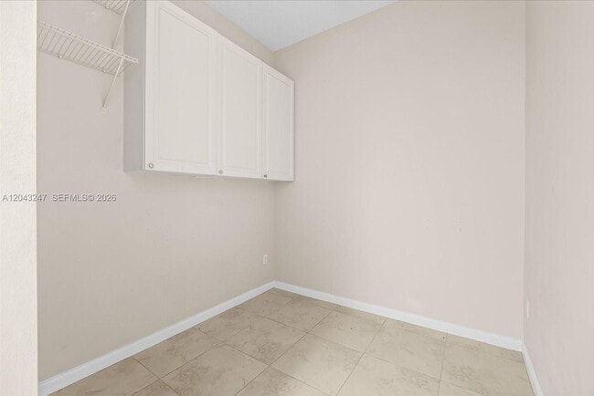 Building Photo - 38 Harbour Isle Dr E