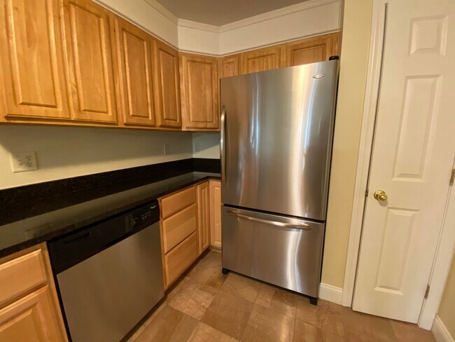 Building Photo - 99 S Mammoth Rd