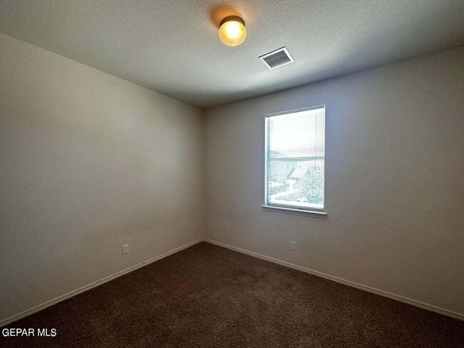 Building Photo - 5017 Lone Cactus Ct