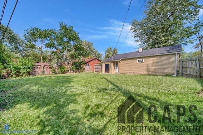 Building Photo - 7744 Bertram Ave