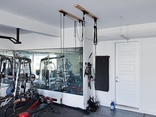 Building Photo - Exquisite Luxury Rental in Prestigious Gated Tule Springs Community