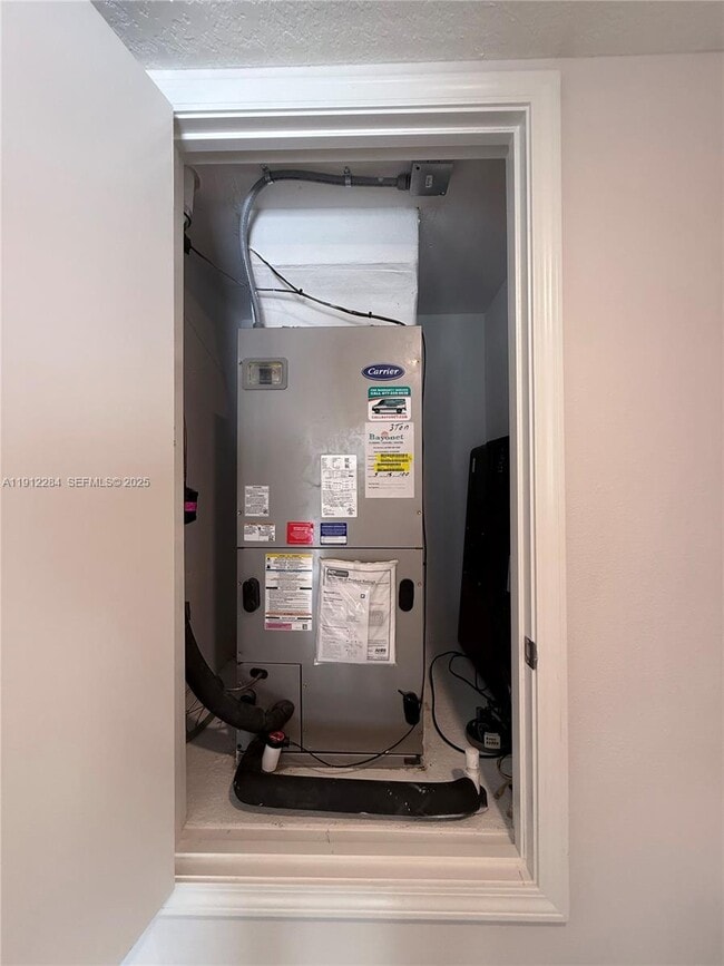 Building Photo - 39889 Harmon Grove Ct