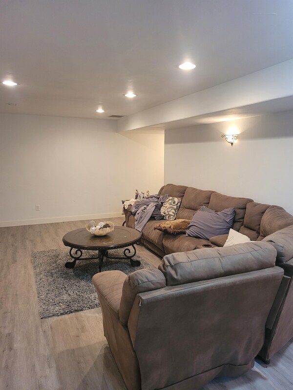 Building Photo - 3736 Marble Dr