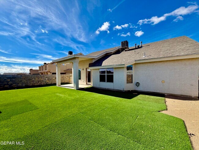 Building Photo - 436 Oakhurst Ln