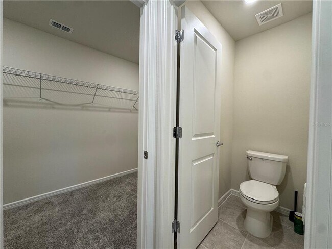 Building Photo - 2102 Charming Ave