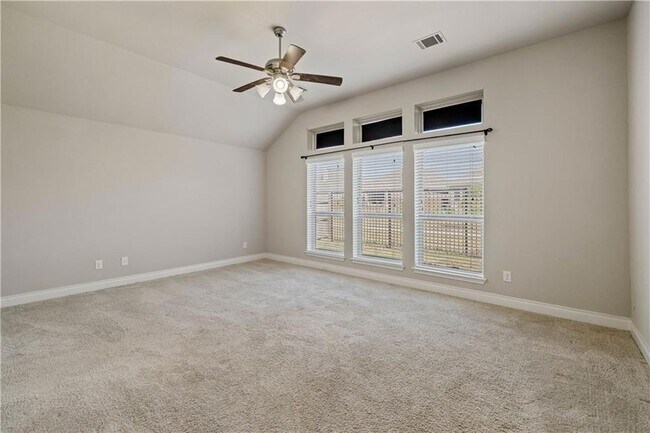 Building Photo - 421 Inspiration Dr