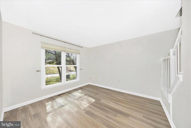 Building Photo - 6634 Rockridge Rd