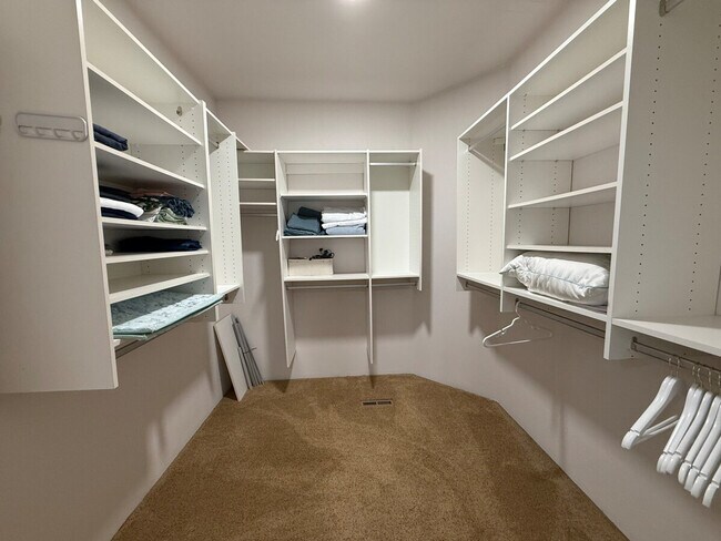 Building Photo - 1709 S Perry Ct