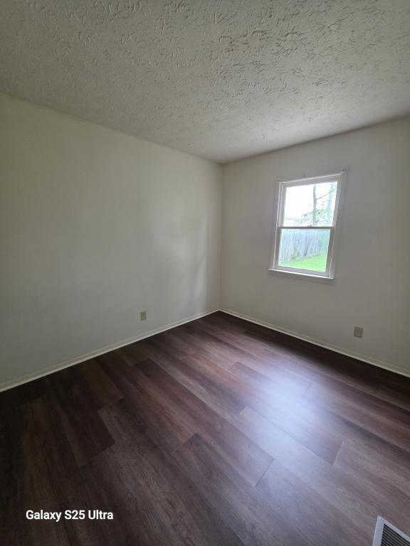 Building Photo - 820 S Locke St