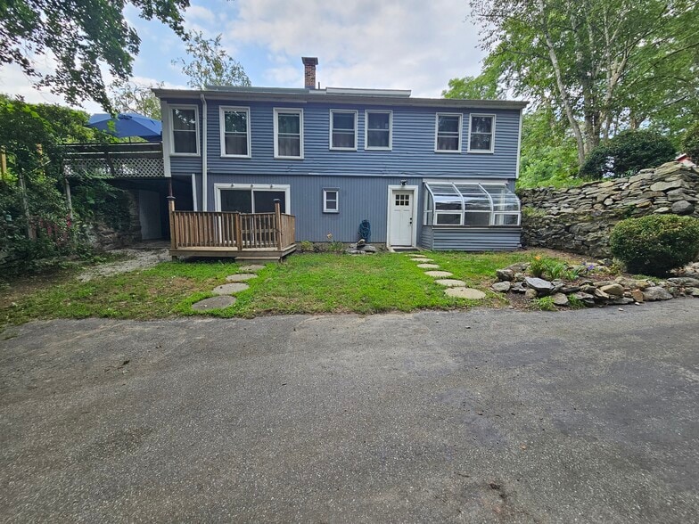 Building Photo - 6 Cider Mill Rd