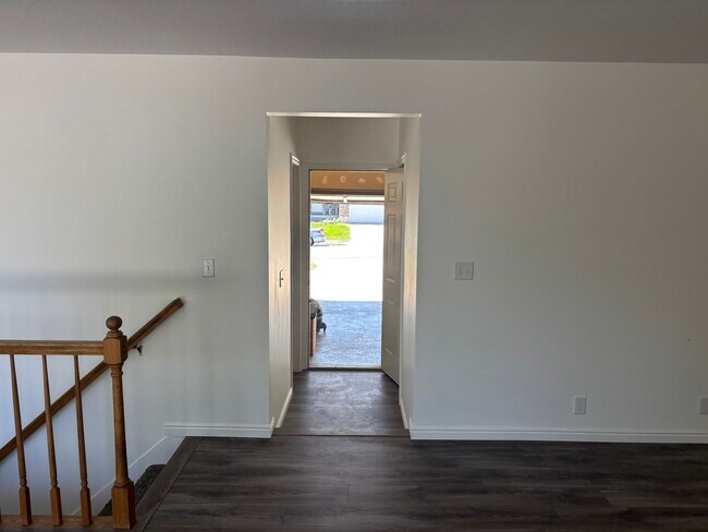 Building Photo - Gorgeous South Jordan Home!!!