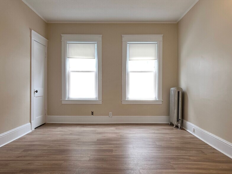 Bedroom - 121 Mount Washington St