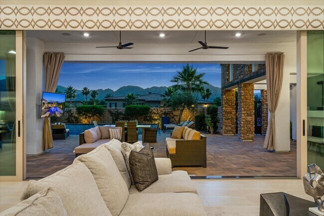 Building Photo - 54770 Cavalcade Ct