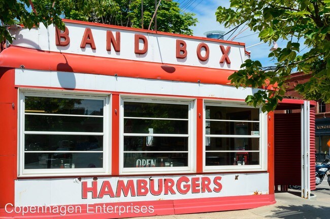 Building Photo - 507 E 14th St