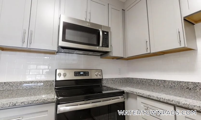 Building Photo - 24 Whites Ave