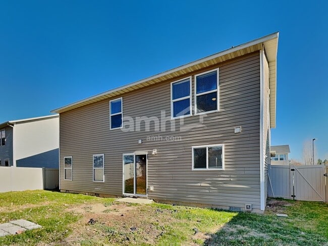 Building Photo - 2543 N Greenville Ave