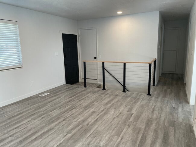 Building Photo - 1267 Kimberly Dr