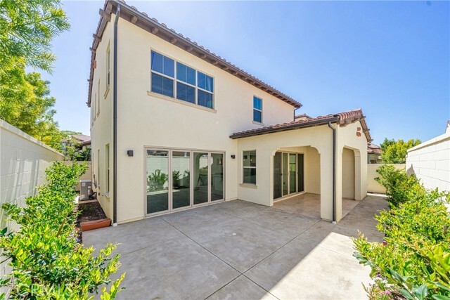 Building Photo - 107 Cordial