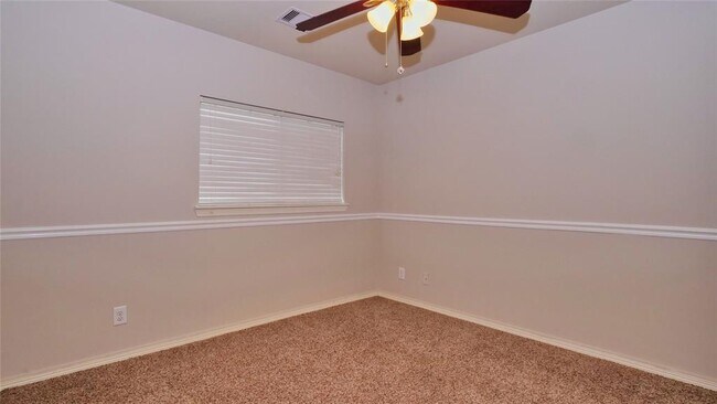 Building Photo - 6426 Black Bamboo Ln