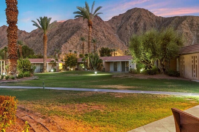 Building Photo - 45800 Pima Rd