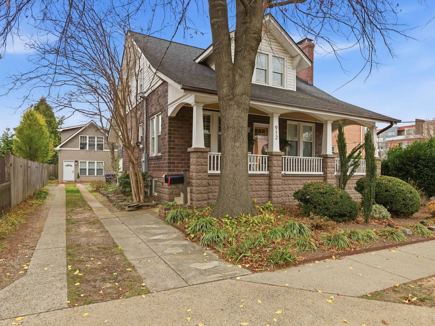 Building Photo - 912 N Highland St