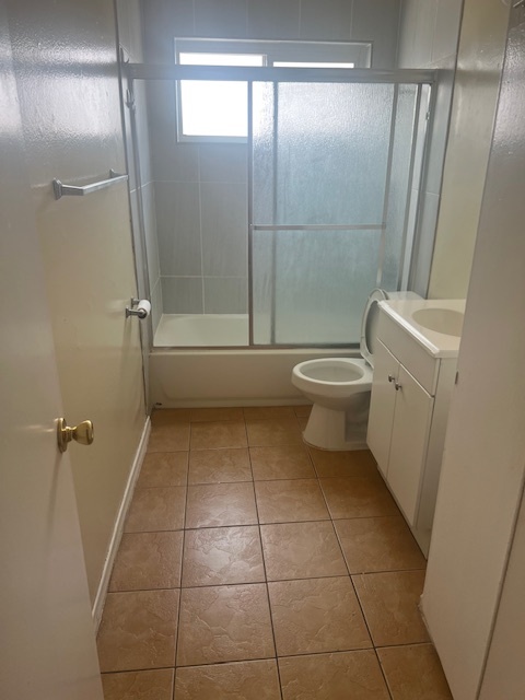 Private Bathroom - 9205 - 9215 Alondra Blvd