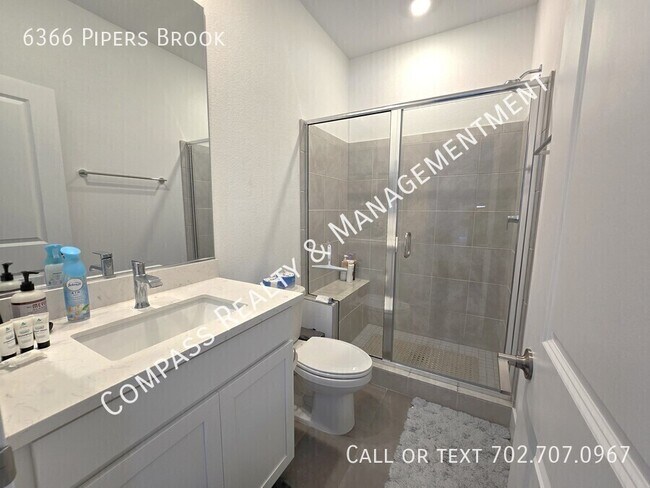 Building Photo - 6366 Pipers Brk Ln