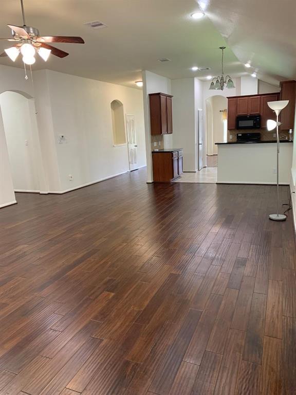 Building Photo - 13918 Goodridge Dr