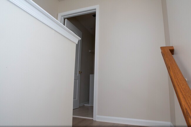 Building Photo - 2829 Forest Run Dr