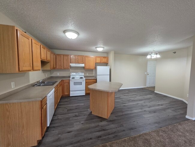 Building Photo - Greenfield Estates I & II