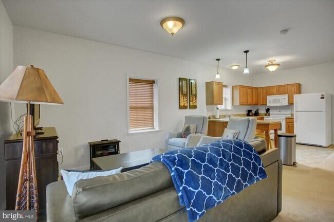 Building Photo - 14200 Northern Lights Drive