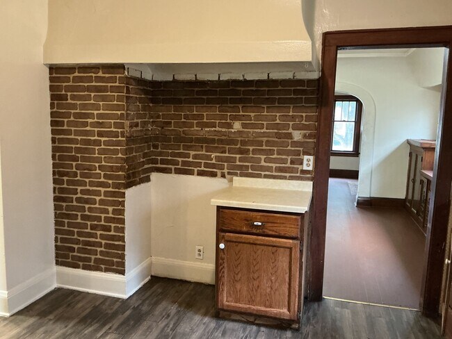 Building Photo - 2737 N 55th St