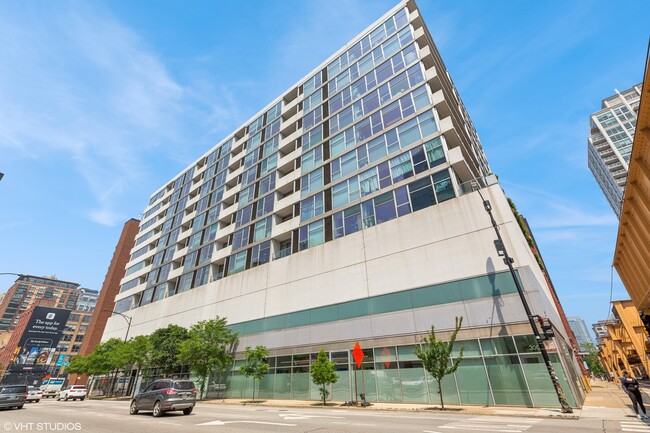 Primary Photo - 630 N Franklin St