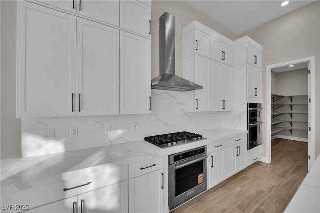 Building Photo - 11079 Rolling Vista Dr