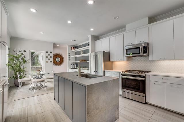 Building Photo - 7220 Lavendale Cir