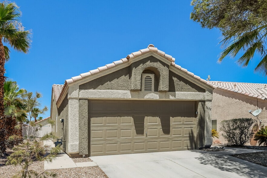 Building Photo - 3639 Covewick Dr