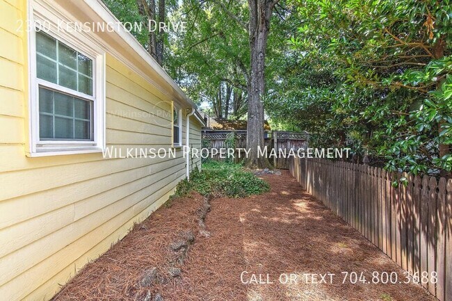Building Photo - 2300 Kensington Dr