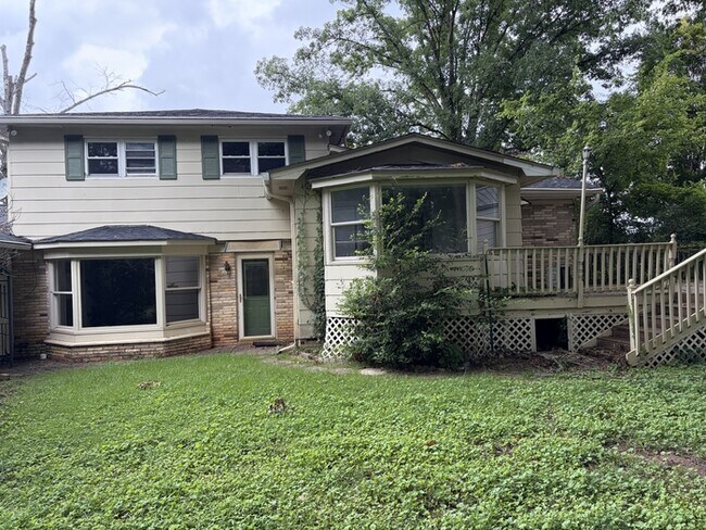 Building Photo - 4 Bed / 4 Bath House for Rent in Huntsville, AL 35803