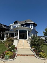 Building Photo - 401 2nd Ave