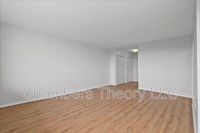 Building Photo - 3705 S George Mason Dr