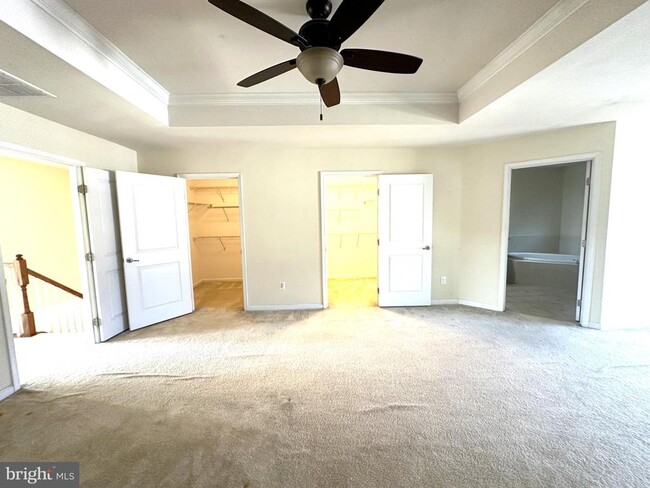 Building Photo - 25795 Clairmont Manor Square