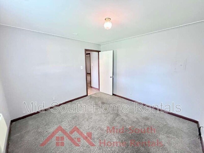 Building Photo - 1596 Pennsylvania St