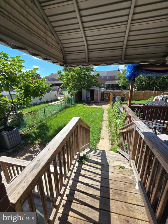 Building Photo - 712 Mansfield Rd